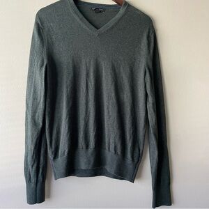 BANANA REPUBLIC Luxury Blend Men's M V-neck Long Sleeve Lightweight Sweater
